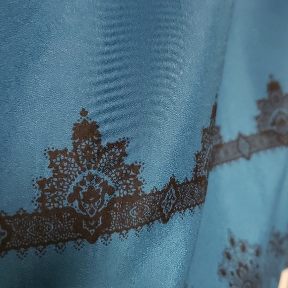 LOFT Petite Blue and Black tank - Picture 7 of 8